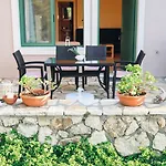 Eltheo * Agios Nikitas