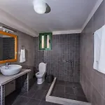 Eltheo Apartment *